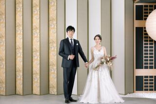 ウェディングドレスと屏風でෆ