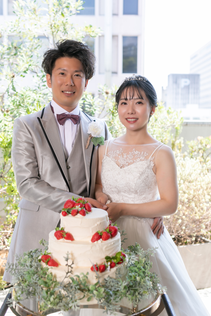 ケーキ入刀シーン