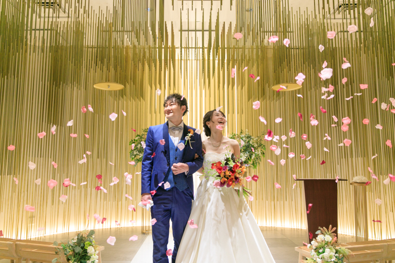 フラワーシャワーで華やかに