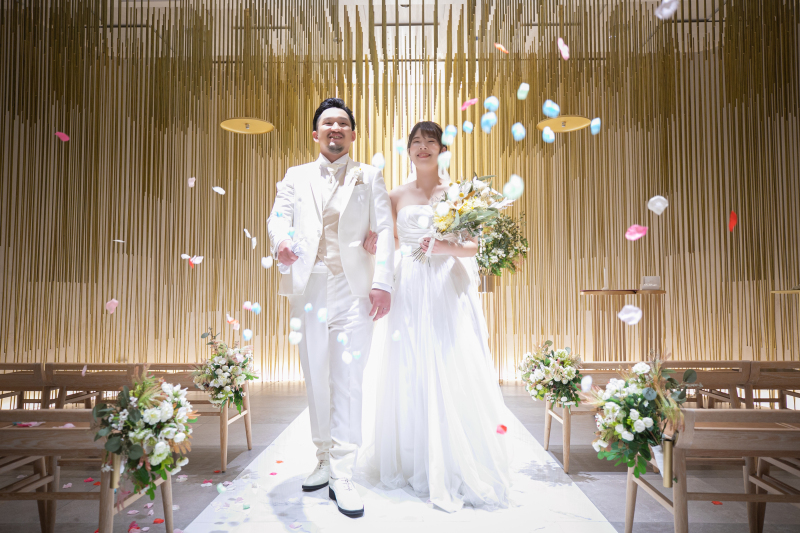 フラワーシャワー退場