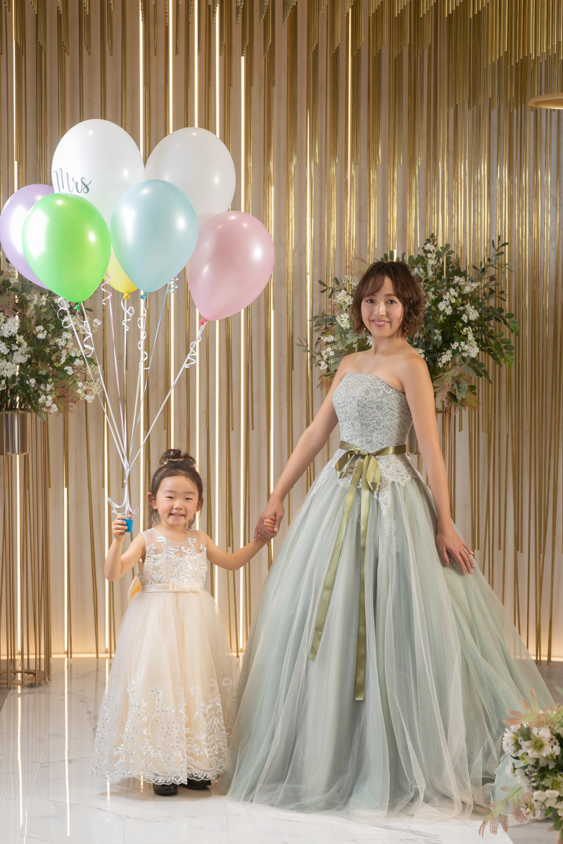 オーバーカラードレス