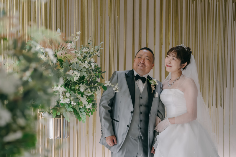 洋装フォトウエディングでのおひろめフォト