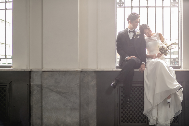 窓際のお座りショット