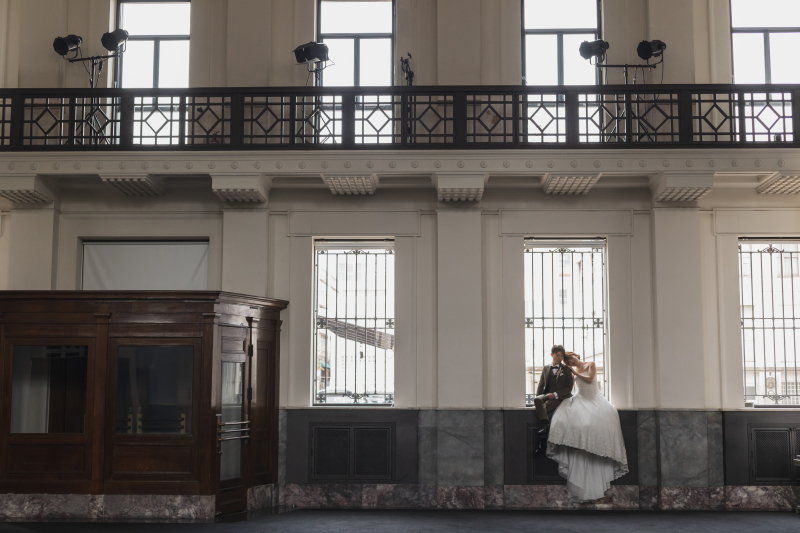 窓際のお座りショット