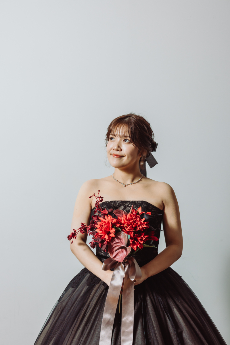 オーバーカラードレス