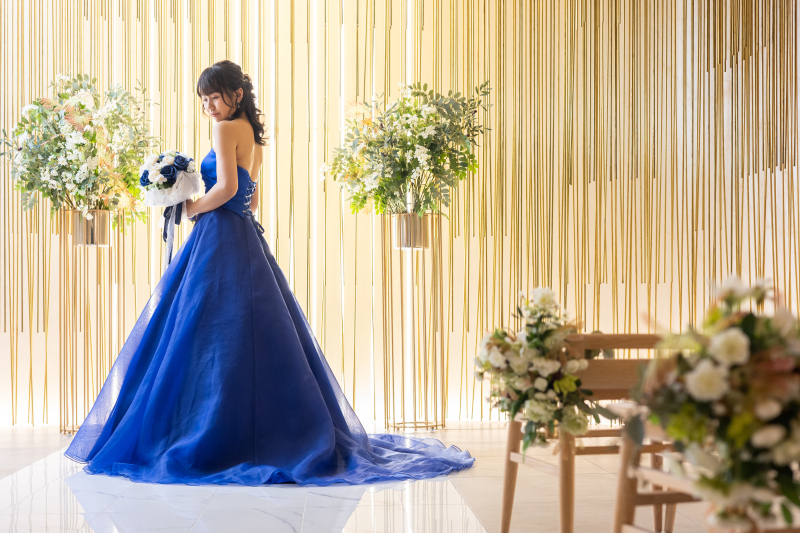 ブルードレスと余白