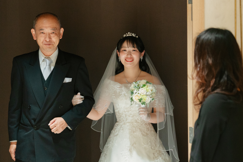 新婦様入場
