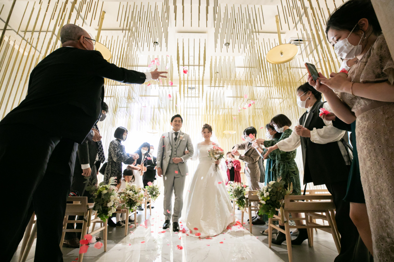 フラワーシャワー退場