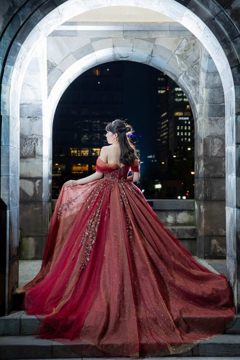 せっかくのドレス姿♡バックスタイルもぜひ残して！