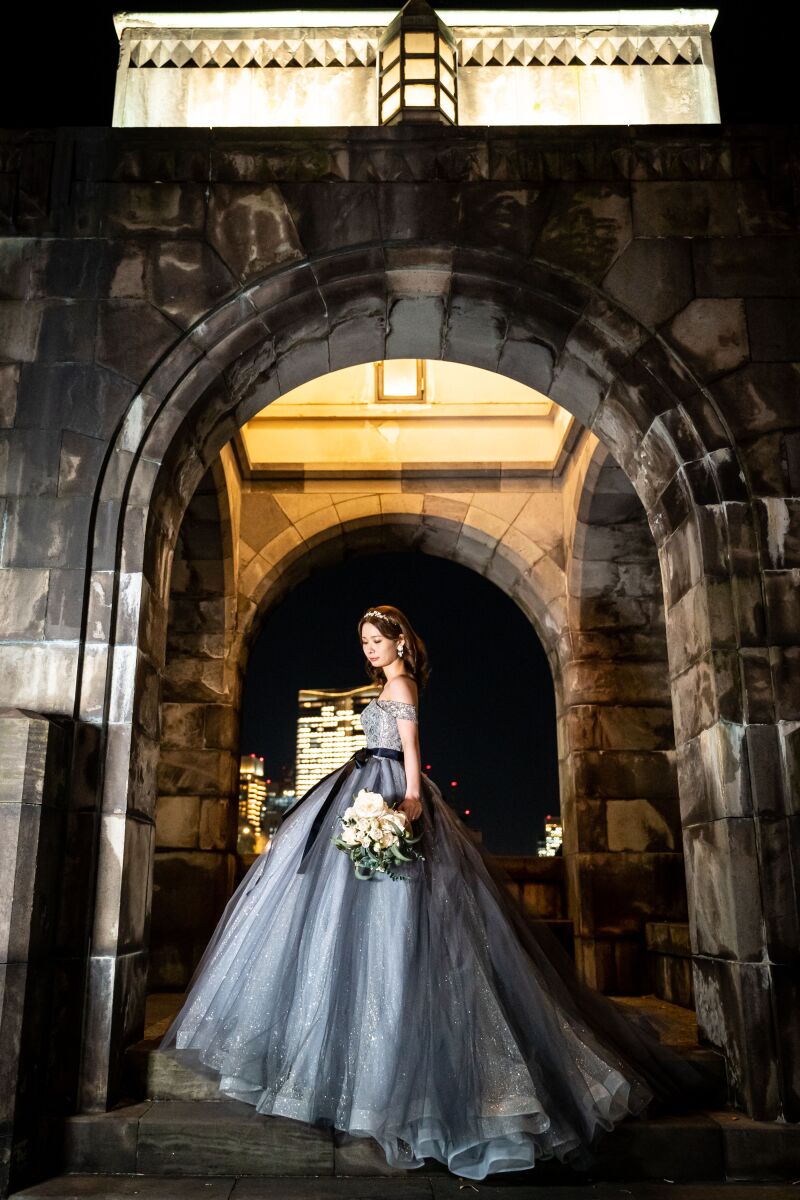 和田倉門で花嫁さまのソロカット♡