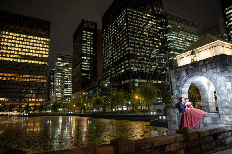 美しい街並みをバックにドラマティックな1枚♪