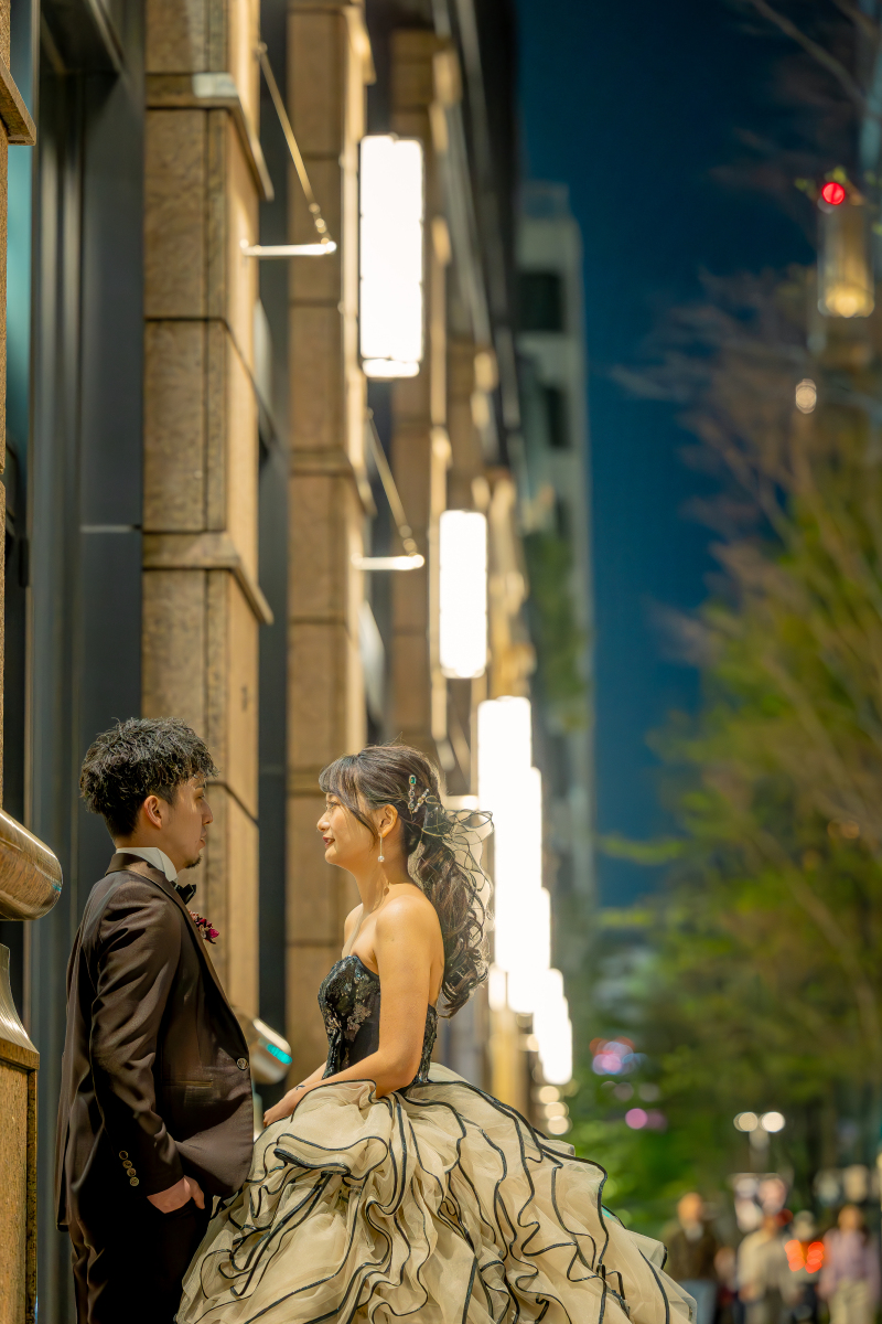 場所を移動して、丸の内の街並みで