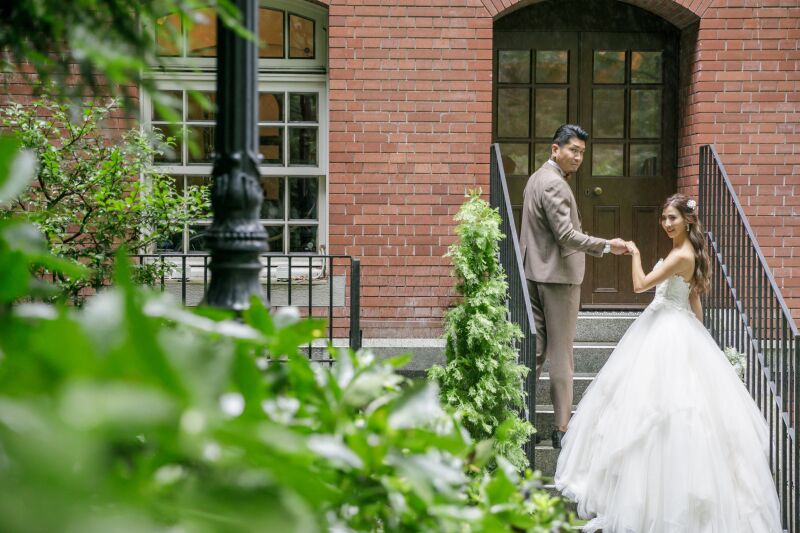 赤いレンガの三菱一号美術館でおしゃれに。