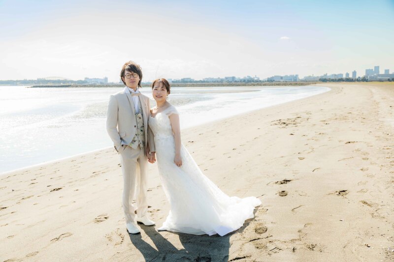 砂浜をお散歩しながら撮影を進めてまいります♪