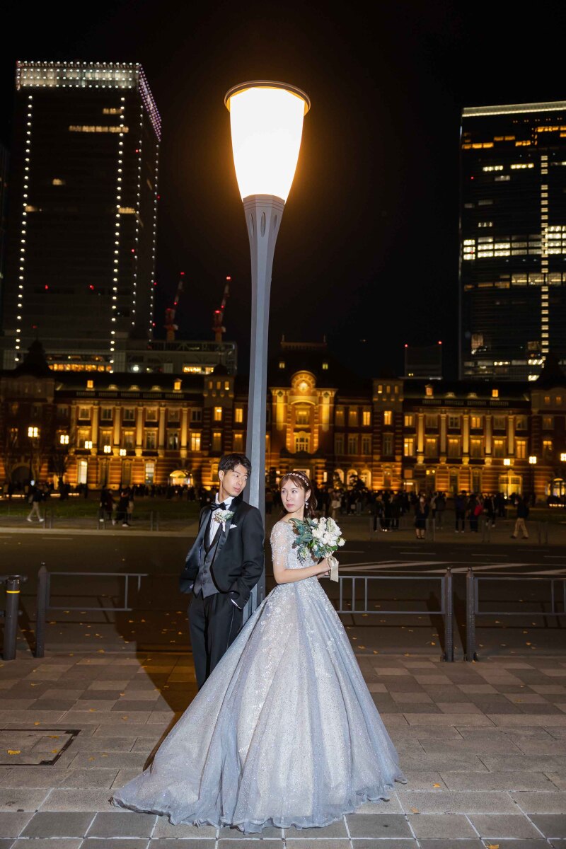 ラストを飾るのは東京駅舎前での1枚