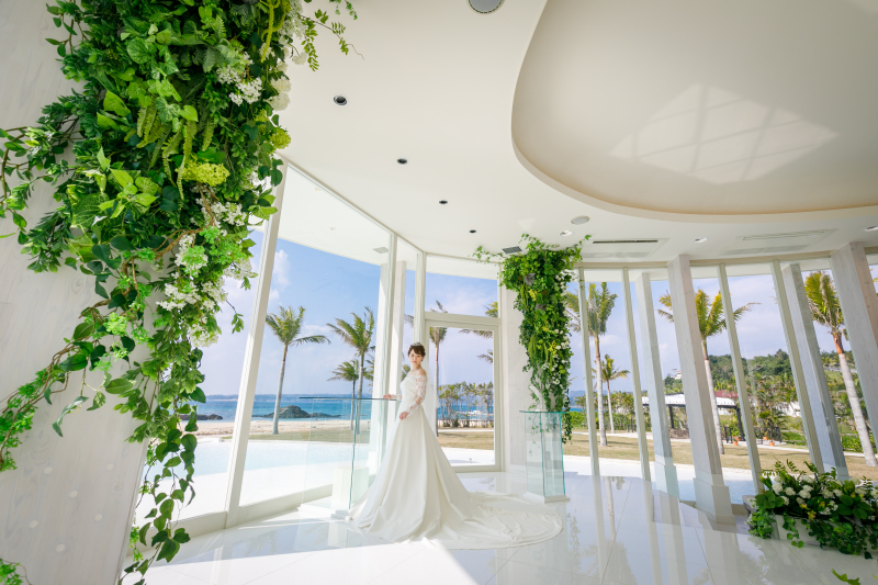 沖縄の海の見えるチャペル