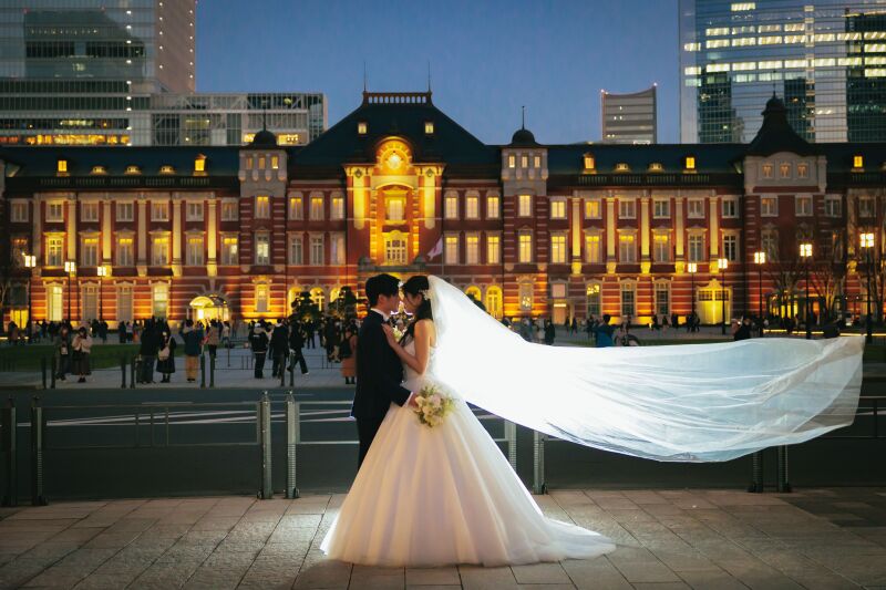 最後は、丸の内駅舎の前で!