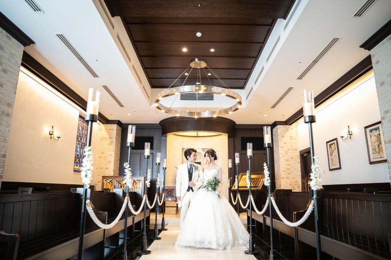 本格チャペルで挙式のようなチャペルフォト