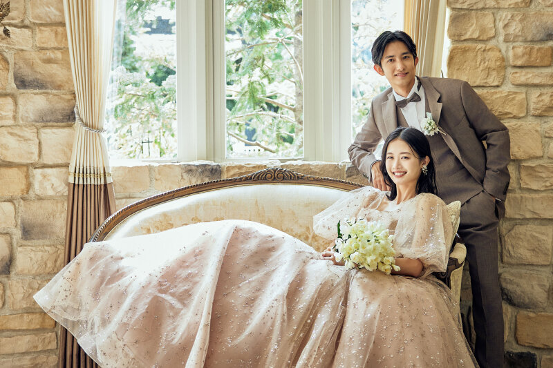 ドレス広告撮影も手掛けるフォトグラファーが撮影!