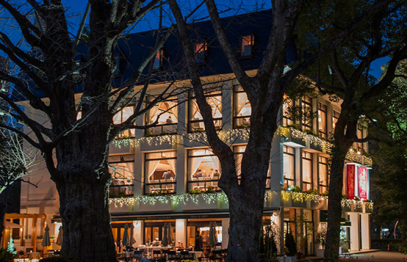 【10名会食付きフォトプラン】歴史あるフランス料理の老舗レストラン｜日比谷公園ロケ✕「日比谷松本楼」＊撮影データ100カット