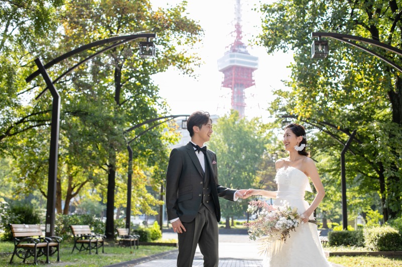 【東京タワー】ドレスフォトプラン＊人気のブランドドレスからセレクトOK！芝公園から臨む絶景ロケーションフォト＊100カット