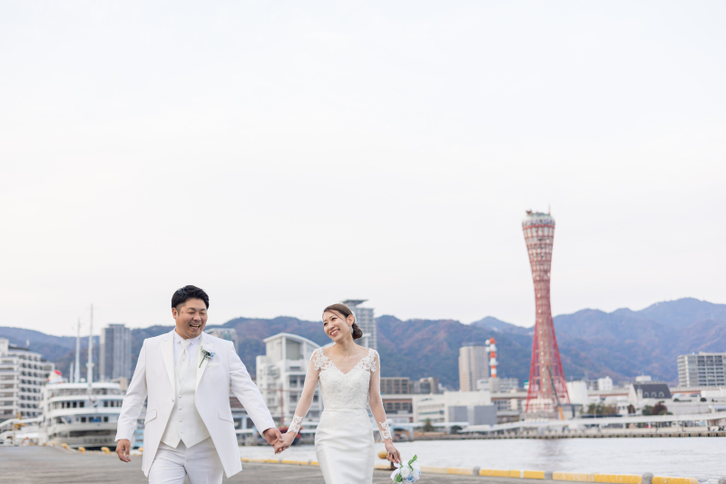 手つなぎショットも素敵!