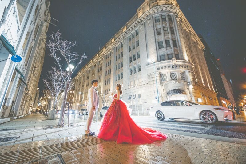 レッドドレス×旧居留地×雨