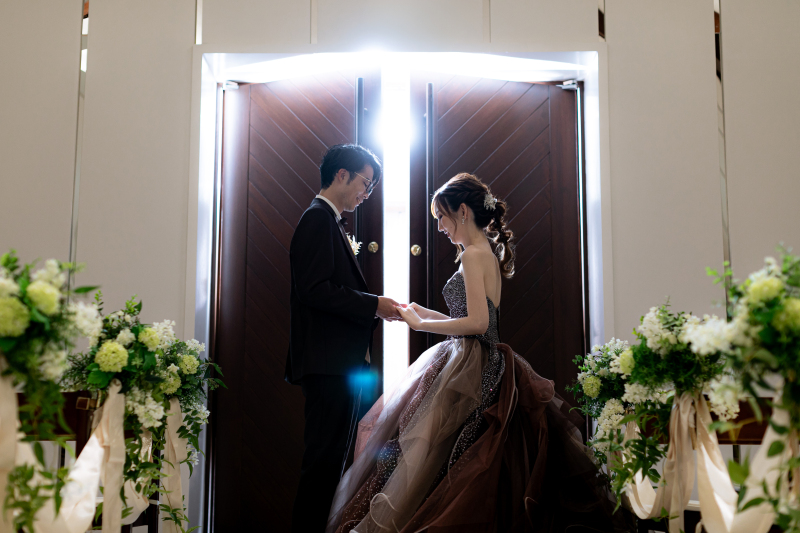 おふたりで扉を開く、素敵な1枚♪