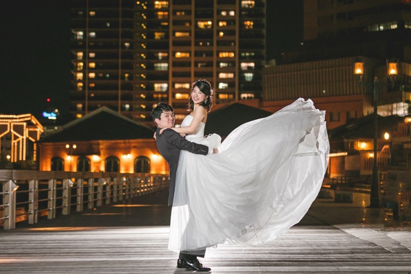 抱き上げショット