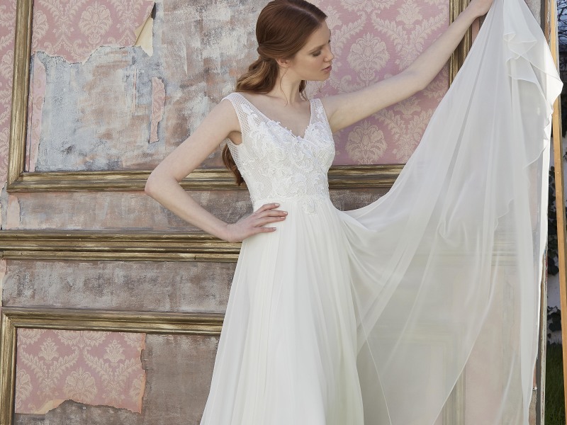 クチュールナオコ神戸店_インポートドレスの取扱いがある