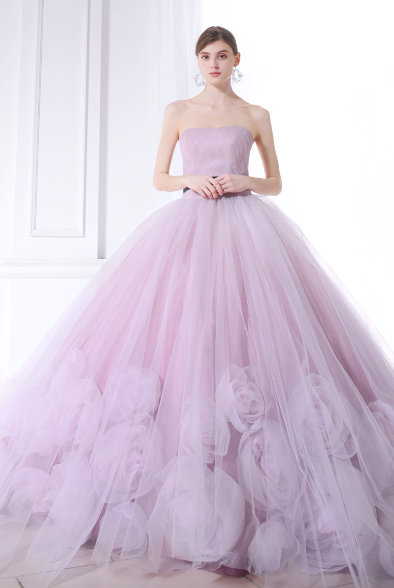 クチュールナオコ神戸店_カラードレスが豊富