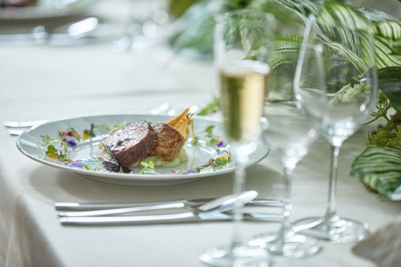 お得!6名様分食事会付き*《貸切》チャペルフォトウエディングプラン【データ50カット込み】