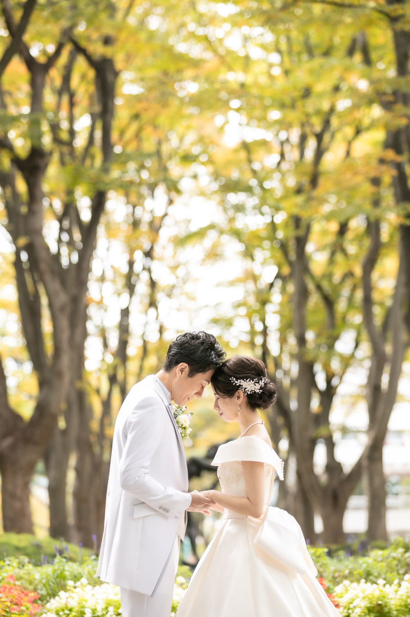 グリーンのアーチの下で