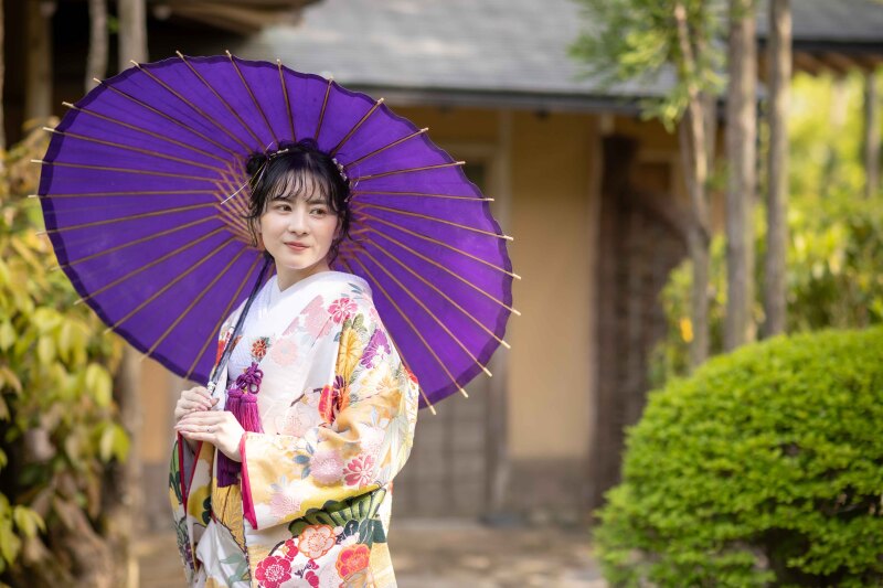 次にご新婦様のソロショットもご紹介