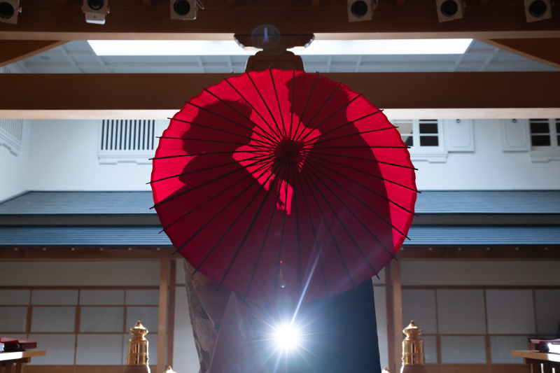 和傘を使ってシルエットも