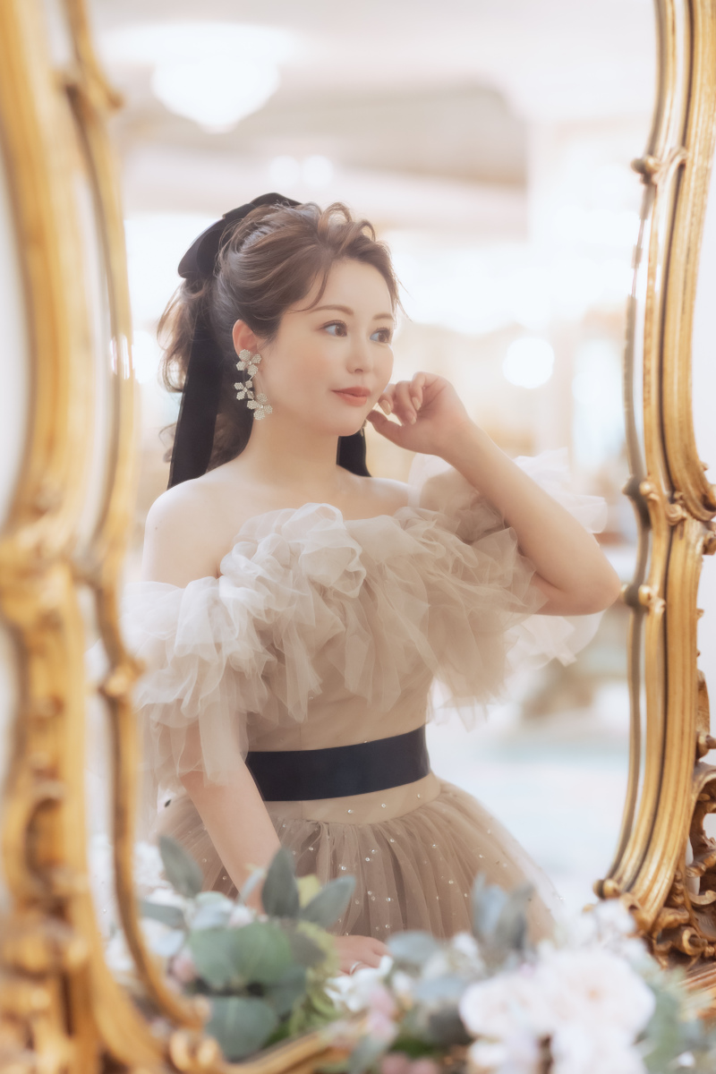 鏡の前で、おとぎ話のようなワンショット♪