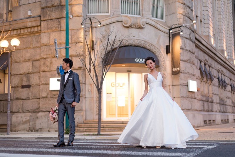 クチュールナオコ仙台店_インポートドレスの取扱いがある