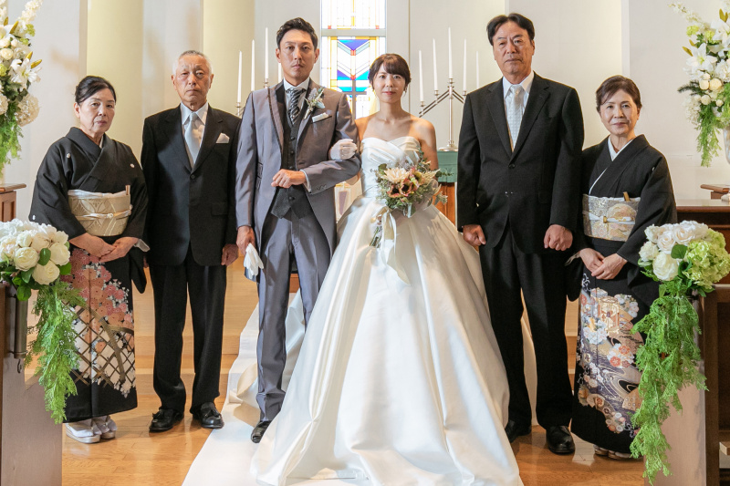 家族撮影の追加料金なし|貸切チャペルでファミリーフォトプラン◇選べる7つのチャペル*洋装&撮影データ50カット込み