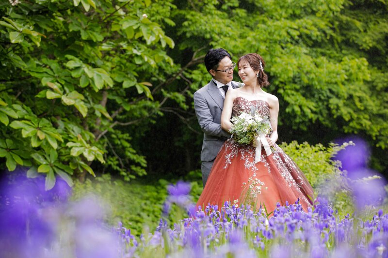 選べる6つの貸切チャペル+ナチュラルロケーション|結婚式用の上質ドレスが2点選べるフォトプラン*データ100カット