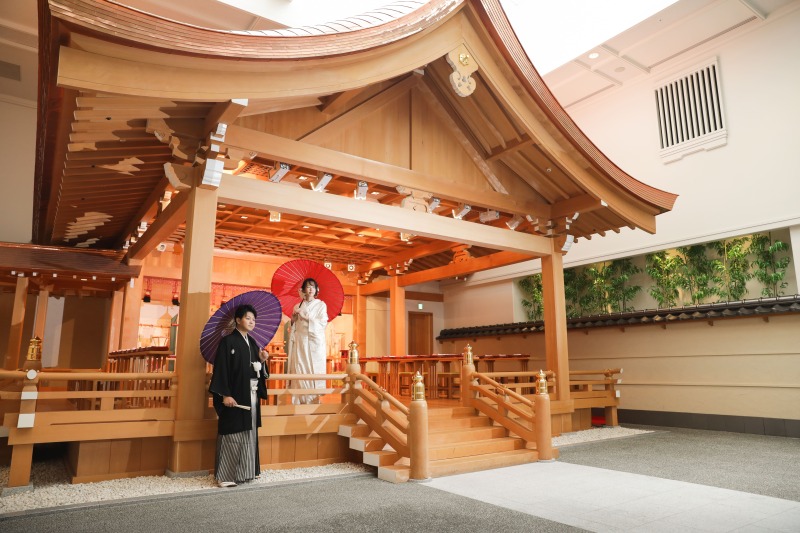 総檜造りの神殿で和装フォト婚プラン｜結婚式用の和装で、神殿フォトがより上質に。＊和装＆撮影データ50カット込み