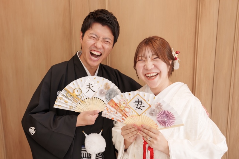 和装で彩る幸せの瞬間、自然な笑顔を写真に残す