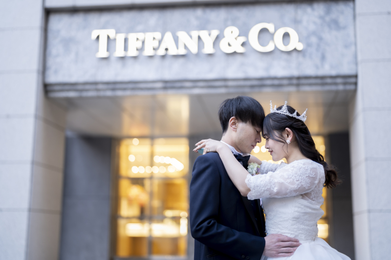 思い出のお店の前で