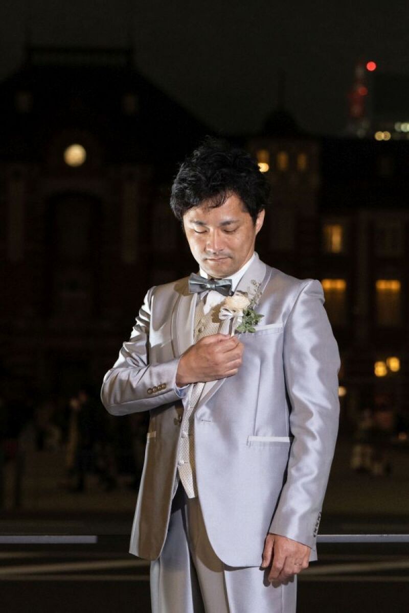 ライトグレーの