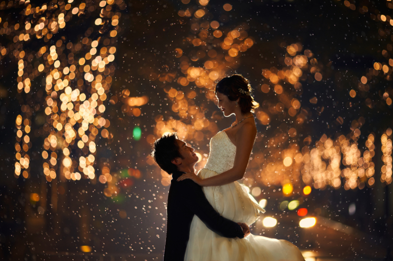 街の光がドラマティック！