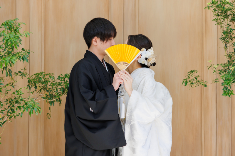 扇子でつくる、さりげない遊び心