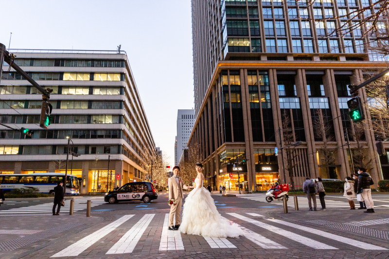 だんだんと色づく街並みで