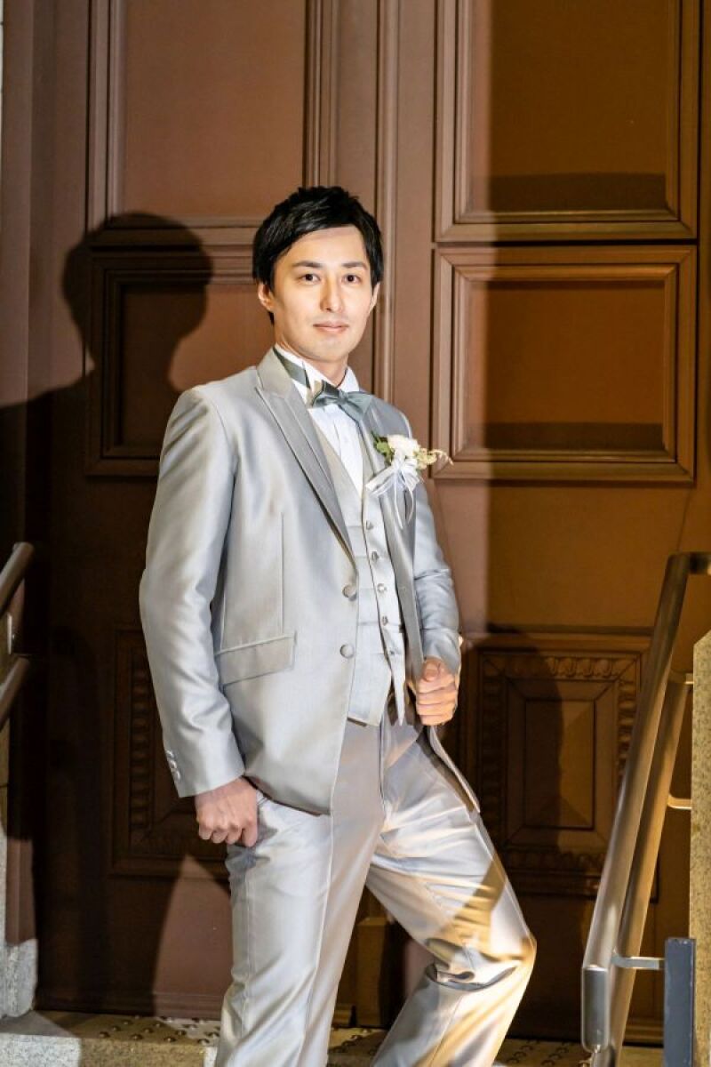 ライトグレーの