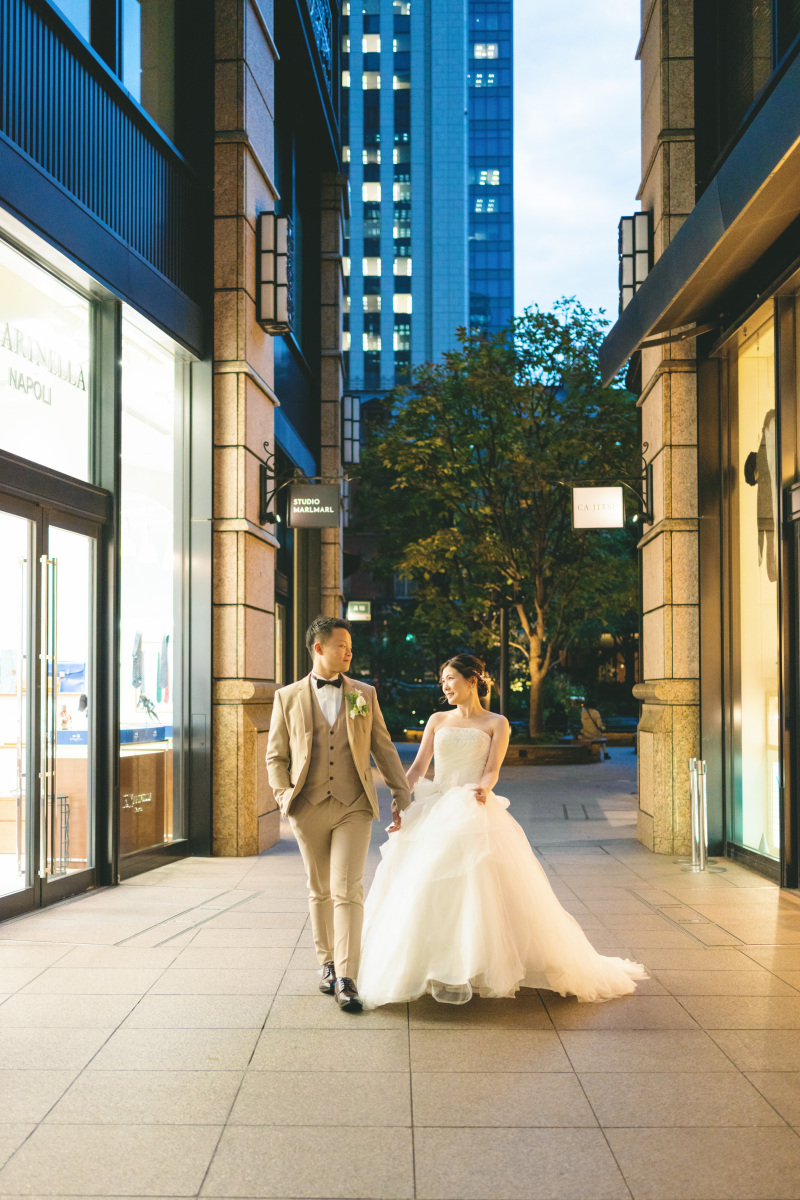 お店とお店の間を・・