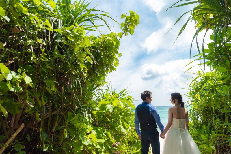 emorma photowedding_海で撮影できる