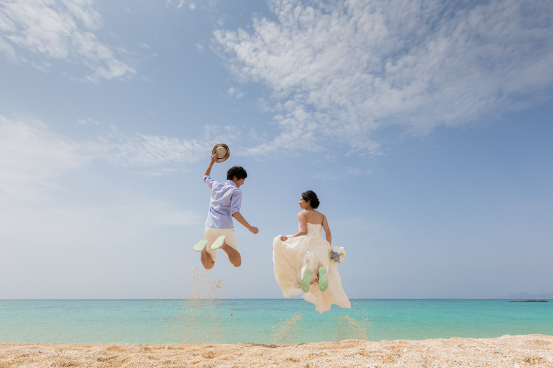emorma photowedding_海で撮影できる